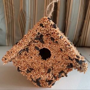 BIRDSEED BIRDHOUSE - Hanging